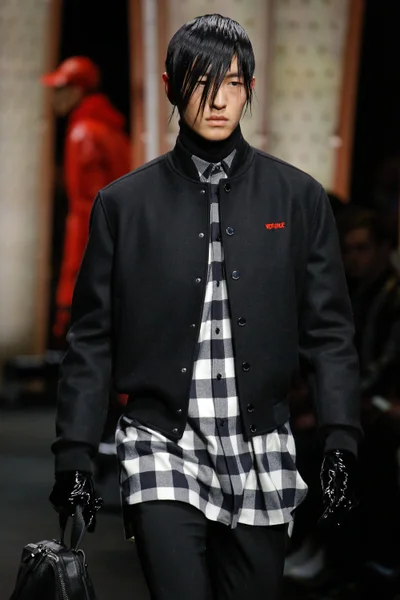 Look 45
